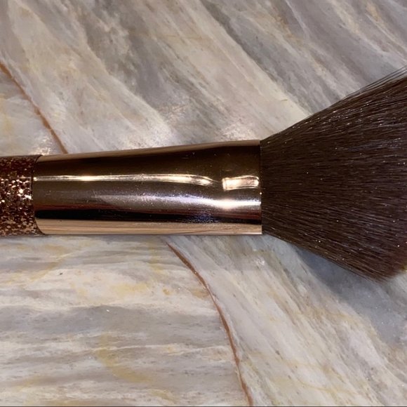 Sephora Angled Large Blush Brush Gold Sparkle - Picture 2 of 2